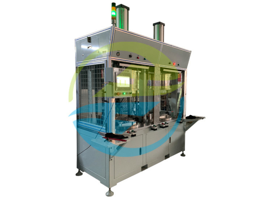 Detector de fugas de helio del tanque de combustible del automóvil Sensitividad de detección de espectrometría de masa de helio 10−8 Pa·m3/s Equipo de ensayo de piezas de automóviles de acuerdo con las normas ISO